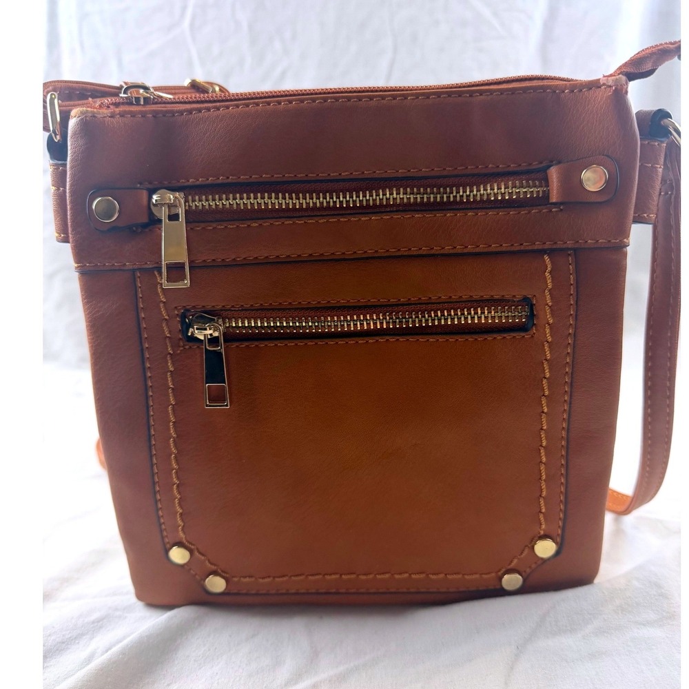 Brown Vegan Leather Crossbody Bag Gold Hardware Adjustable Strap Pebble Staple